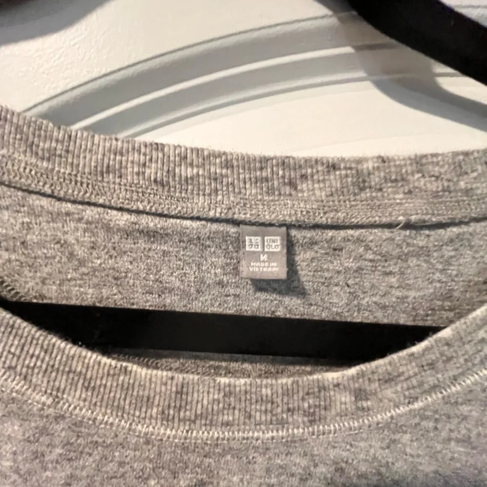 Uniqlo Gray Short Sleeve Dress with Drawstring - Picture 5 of 7